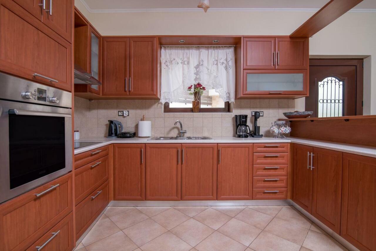 Marika Traditional Home Elos Экстерьер фото