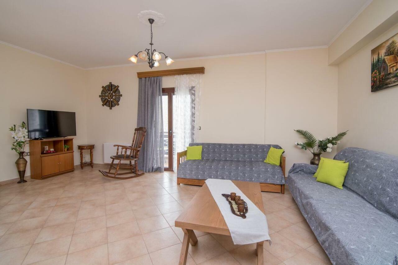 Marika Traditional Home Elos Экстерьер фото
